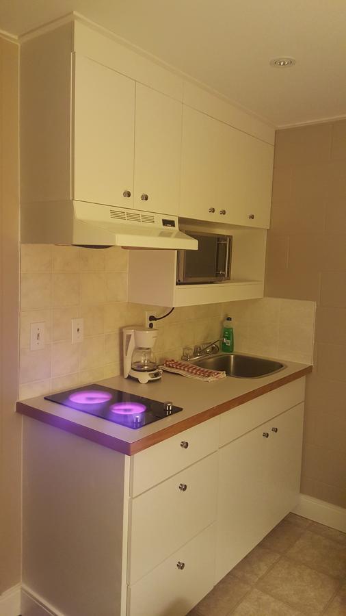 Centennial Motel Kindersley Εξωτερικό φωτογραφία